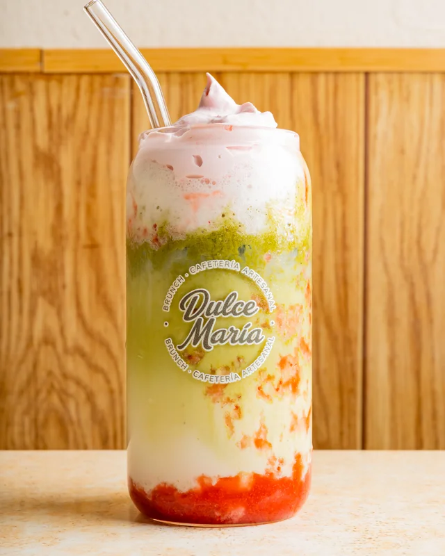 Latte Matcha Fresa - Imagen 1