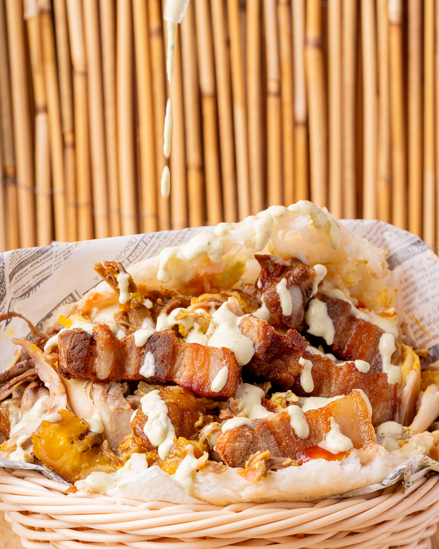 Arepa con todo - Imagen 1